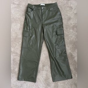 ABERCROMBIE CURVE LOVE VEGAN 90s RELAXED LEATHER PANTS